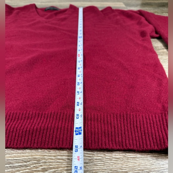Geoffrey Beene Sweater Men's L Red V-Neck Long Sleeve Lightweight Preppy Cozy - Picture 4 of 6